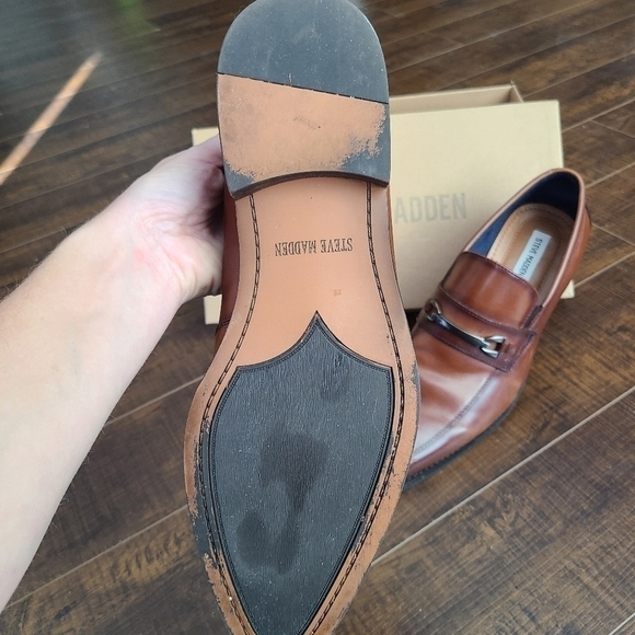 Men's Steve Madden pointe tan leather loafers - Picture 4 of 8